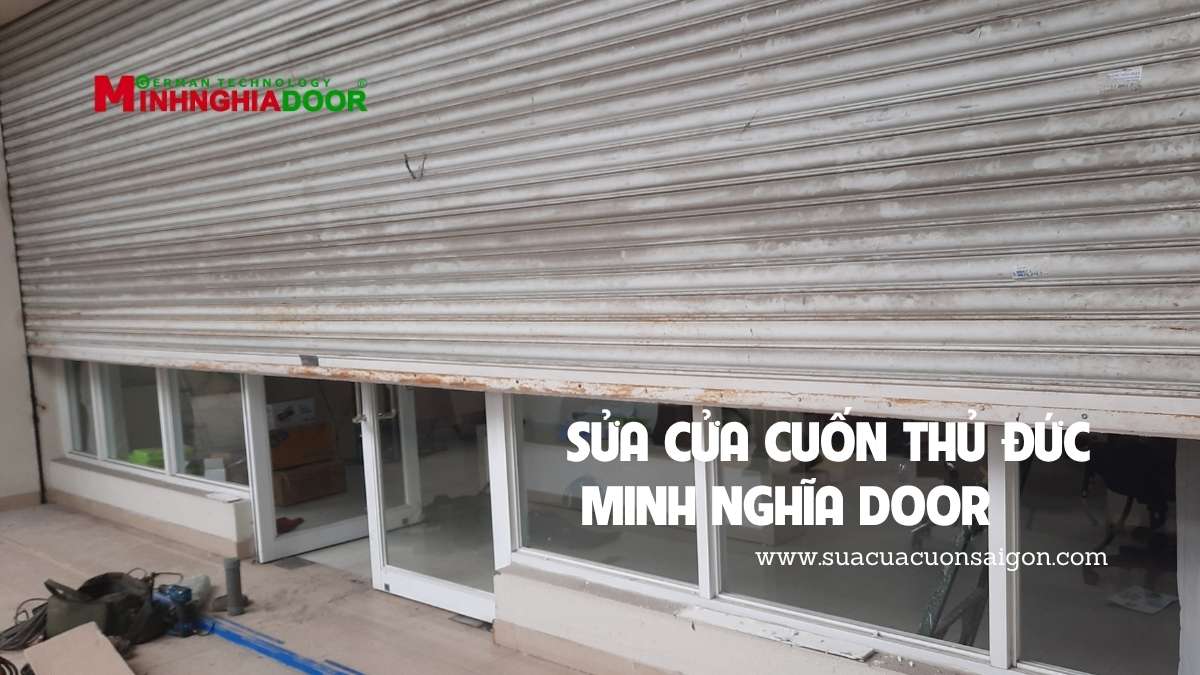 bao-tri-cua-cuon-thu-duc