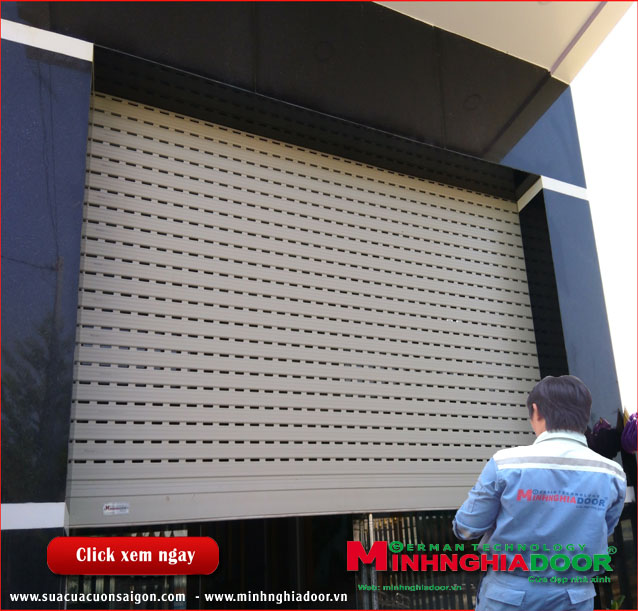 Lắp Đặt Cửa Cuốn Khe Thoáng Đúng Kỹ Thuật Là Như Thế Nào?